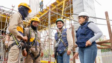 Colaboradores en obra Coninsa