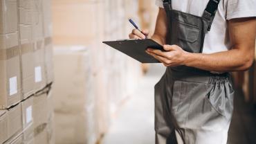 Aprende acciones simples de mantenimiento de bodegas que aumentan su valor comercial.