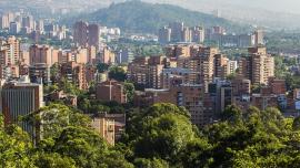 vista de edificios en mejores barrios de Medellín 