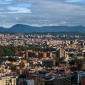 Vista panorámica de la localidad de Usaquén a modo de referencia de por qué vivir en Bogotá, zona norte, es la mejor opción.